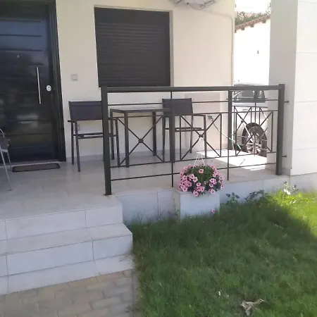 度假居 Ioannas 尼基季